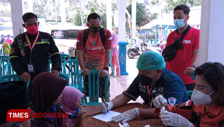 Pengobatan gratis yang diselenggarakan tiga lembaga bersama PWI Malang Raya. (Foto: Binar Gumilang/TIMES Indonesia). 