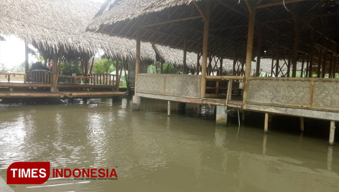 Saung Oemah, Best Place to Enjoy Grilled Fresh Water Fish