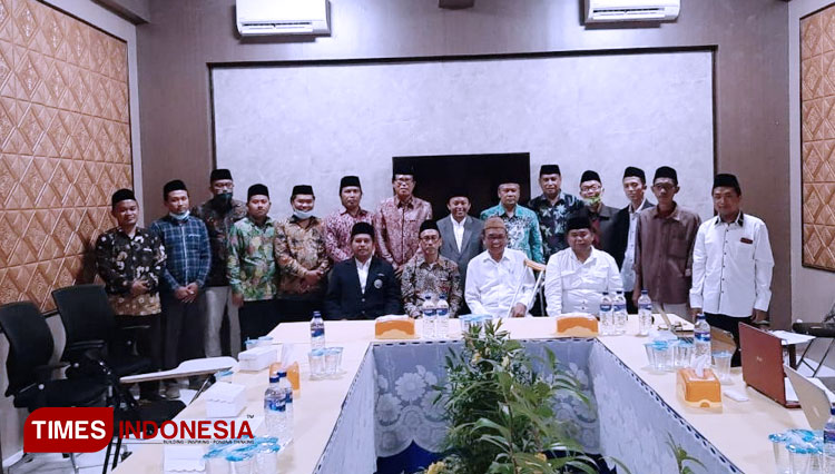 Kegiatan silaturahmi forum pimpinan Perguruan Tinggi (PT) seluruh Sumenep dan penandatanganan MoU dengan LPTNU.  (Foto-foto: Instika Sumenep for TIMES Indonesia).