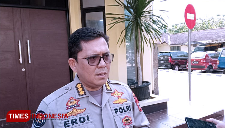 Kabid Humas Polda Jabar, Kombes Pol Erdi Adrimulan Chaniago. (FOTO: Arief/TIMES Indonesia) 