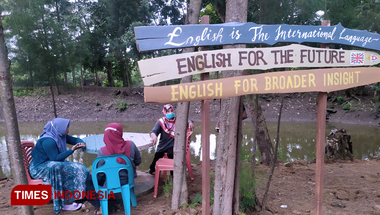 Suasana pembelajaran di Kampus Inggris Jombang, Desa Pojokrejo, Kesamben, Jombang (Foto: Rohmadi/TIMES Indonesia)