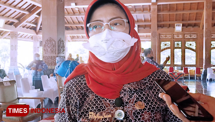 Rahayu Kusdarini, Kepala Dinas Kesehatan Ponorogo. (FOTO: Marhaban/TIMES Indonesia)
