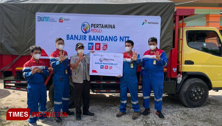 Pertamina Peduli Turun Langsung Bantu Warga Dampak Banjir Bandang Di Ntt Times Indonesia 9939