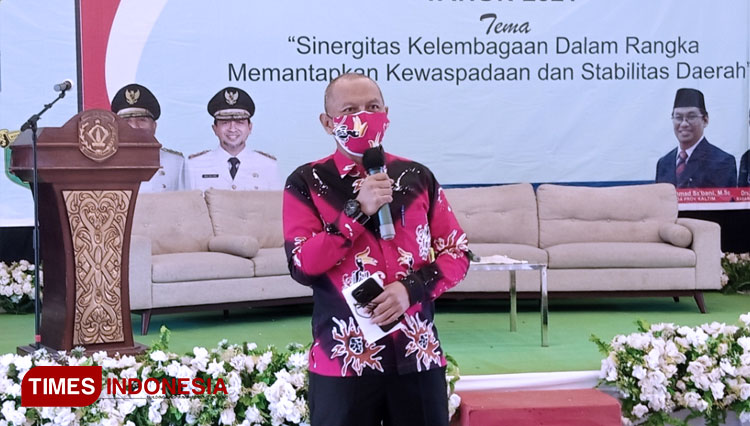 Kepala Kesbangpol Kota Bontang, Sony Suwito Adicahyono saat memimpin diskusi Rakor Kesbangpol Se Kaltim (FOTO: Jumardi/TIMES Indonesia)