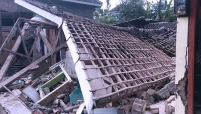 Gempa Di Malang Rumah Sanusi Roboh Dan Tujuh Rumah Lainnya Di Dampit Rusak Berat Times Indonesia