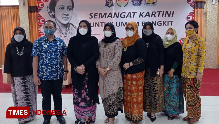 HIPMIKINDO dan Dharma Wanita Surabaya Ajak Pelaku UMKM Wanita Bangkit dengan Semangat Kartini