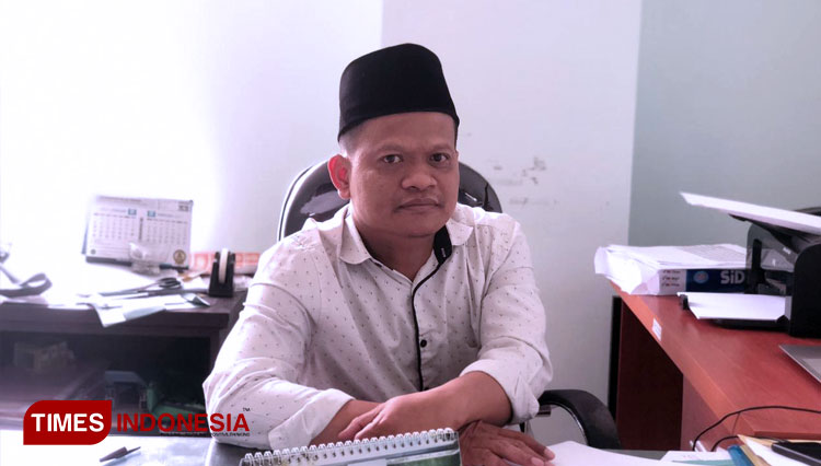 Imam Ahmad, MAg, Kabag Akademik UIN Maliki Malang saat ditemui di rektorat lantai 3. (FOTO: Nadira Rahmasari/TIMES Indonesia)