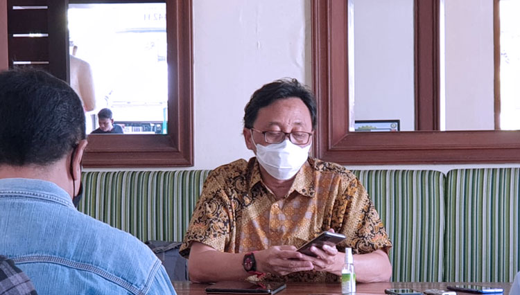 Kepala BATAN Prof Anhar Riza Antariksawan saat memberikan keterangan pada media di Yogyakarta, Selasa (13/4/2021). (foto: BATAN)