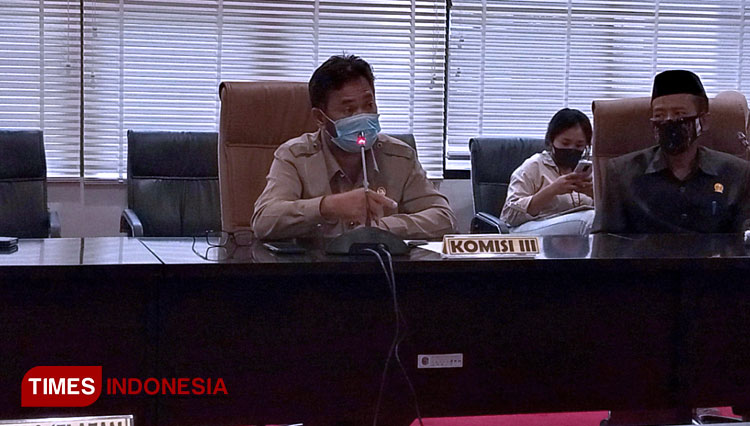 Ketua Komisi III DPRD Bontang, Amir Tosina. (Foto: Kusnadi/TIMES Indonesia)