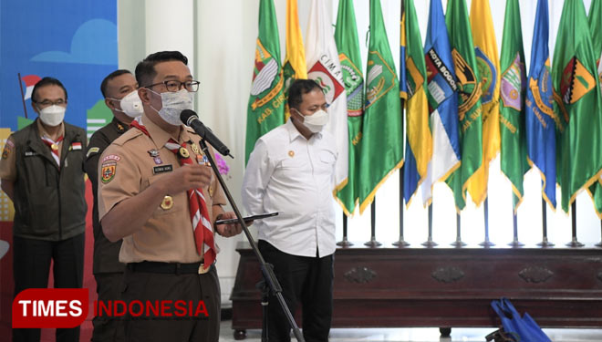 Gubernur Jabar Ridwan Kamil saat memimpin Rapat Komite Kebijakan Penanganan Covid-19 di Gedung Sate, Kota Bandung, Rabu (14/4/21). (Foto: Humas Jabar)