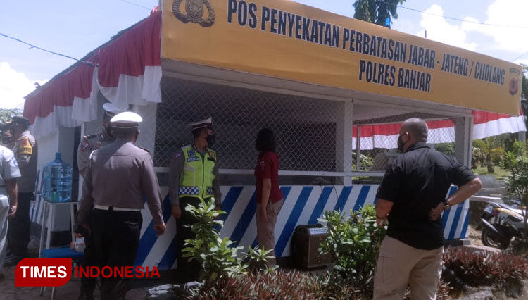 Pemkot Banjar bersama Polres  menyiapkan posko penyekatan untuk antisipasi pemudik (Foto: Susi/TIMES Indonesia) 