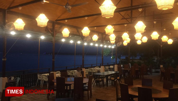 Keindahan susana Inggandi Beach Restaurant Manokwari (Foto: maps123.net)