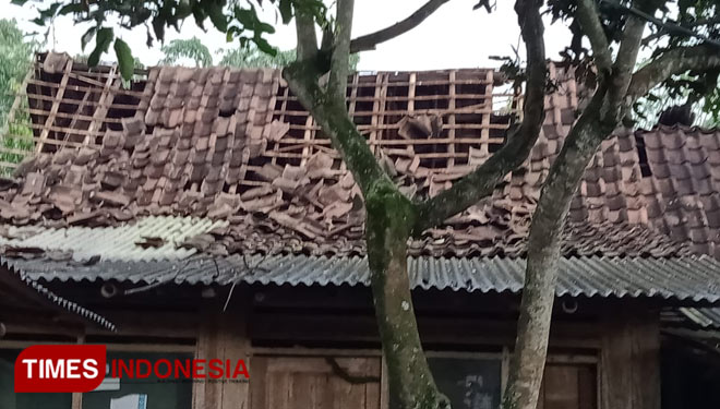 Angin Kencang Terjang Kecamatan Wringin Bondowoso Sebabkan 34 Rumah Rusak