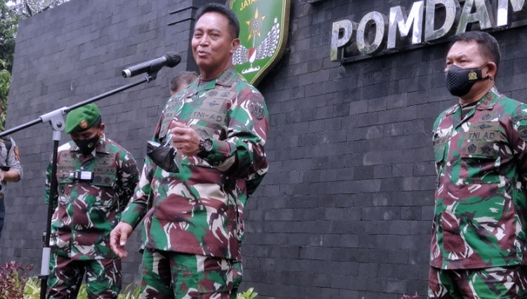 Kepala Staf Angkatan Darat (KSAD) Jenderal TNI, Andika Perkasa saat memberikan keterangan pers di Jakarta (FOTO: Dokumen/ANTARA)