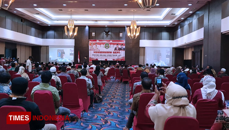 Gubernur KH Abdul Gani Kasuba (AGK) saat membuka Musrenbang RKPD 2021 secara virtual dari Jakarta, Kamis (22/4/2021). (Foto: Wahyudi Yahya/TIMES Indonesia)