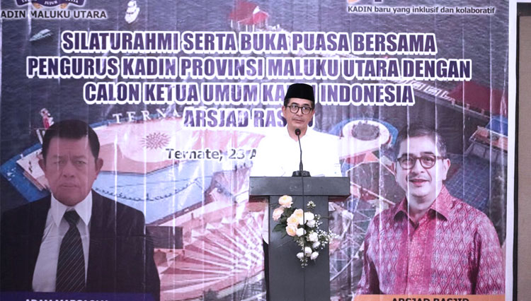 Caketum Kadin Indonesia Arsjad Rasjid saat menyampaikan visi misi dihadapan Kadin Malut dan Asosiasi-asosiasi. (Foto: Glenn Ipi for TIMES Indonesia)