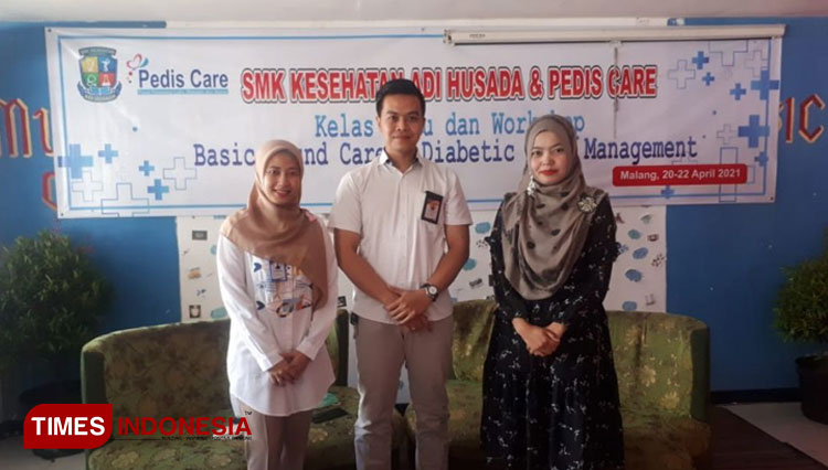Kepala SMK Kesehatan Adi Husada Kota Malan dengan direktur Pedis Care Malang.(Foto-foto: SMK Kesehatan Adi Husada for TIMES Indonesia)