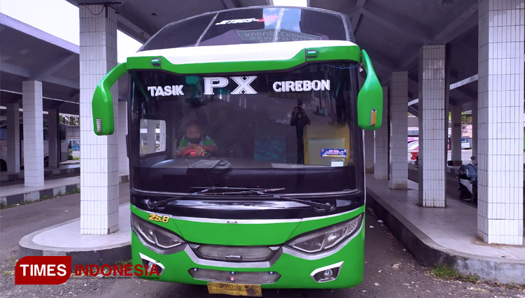 Bus-harum.jpg