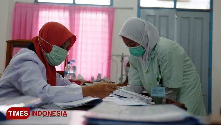 Pelaksanaan Uji Sertifikasi Kompetensi (USK) di laboratorium kesehatan SMK Kesehatan Darussalam, Tulangan, Sidoarjo. (Foto-foto: SMK Kesehatan Darussalam for TIMES Indonesia)