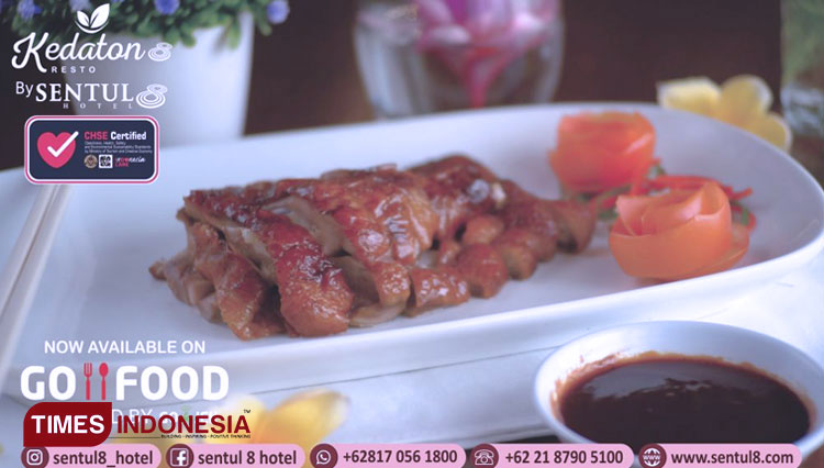 Get an Ultimate Taste of Chinese Peking Duck at Sentul 8 Hotel Bogor