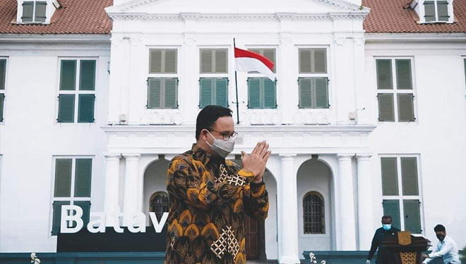 Gubernur DKI Jakarta Anies Baswedan setelah memberikan sambutan di wisata Kota Tua, Jakarta. (FOTO: Dok Pemrov DKI Jakarta)