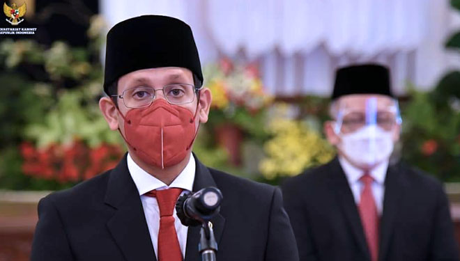 Nadiem Makarim saat dilantik menjadi Mendikbud-Ristek di Istana negara oleh Presiden RI Jokowi. (FOTO: Setkab RI)