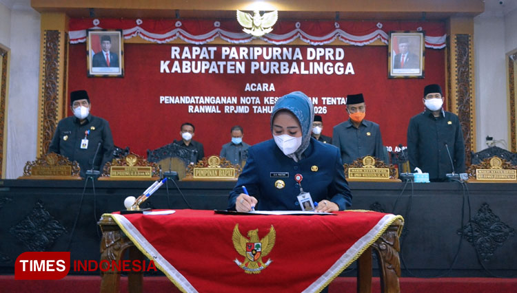 Penandatanganan Ranwal RPJMD Kabupaten Purbalingga 2021 - 2026. (FOTO : Humas Pemkab PBG for TIMES Indonesia)