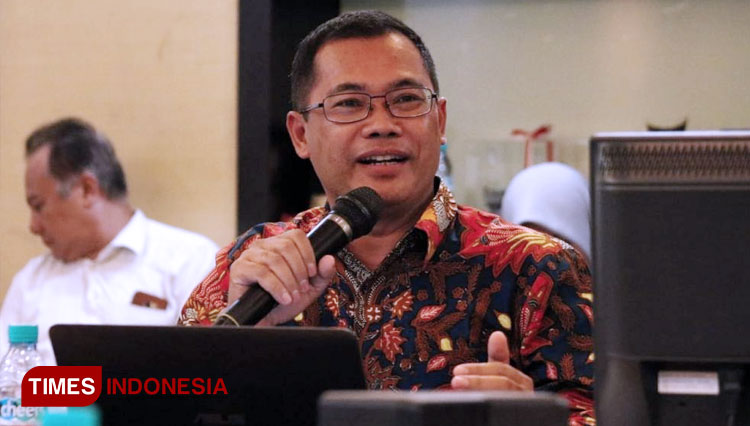 Prof. Dr. Purnawan Basundoro S.S., M.Hum. (FOTO: AJP TIMES Indonesia)