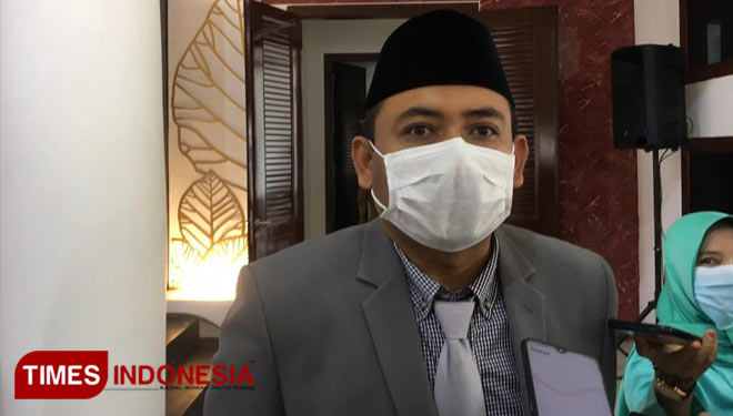 Bupati Ngawi Ony Anwar Harsono saat memberikan keterangan kepada TIMES Indonesia. (Foto: M.Miftakul/TIMES Indonesia)