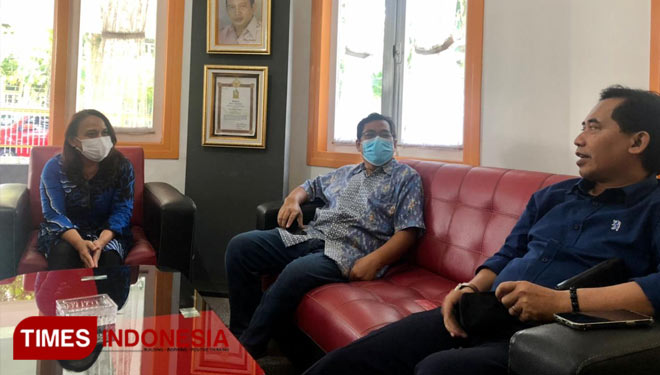 Kunjungan Dirut Perumda Air Minum Tugu Tirta Kota Malang ke Kantor TIMES Indonesia di Kota Malang. (Foto: TIMES Indonesia)