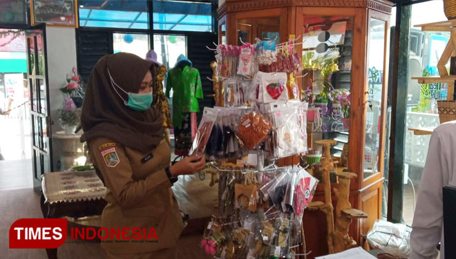 Kondisi Dekranasda Kabupaten Malang tempat display Produk IKM dan UMKM. (Foto : Binar Gumilang/TIMES Indonesia).