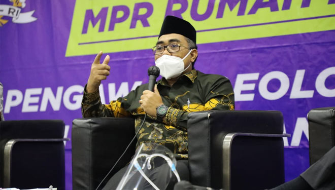 Wakil Ketua MPR RI Jazilul Fawaid dalam diskusi 4 Pilar MPR bertajuk ”Antisipasi Klaster Baru Covid-19 Jelang Lebaran” di Media Center DPR/MPR, Senayan, Jakarta, Selasa (4/5/2021). (foto: Humas MPR) 