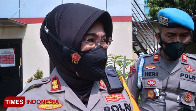 suasana pintu