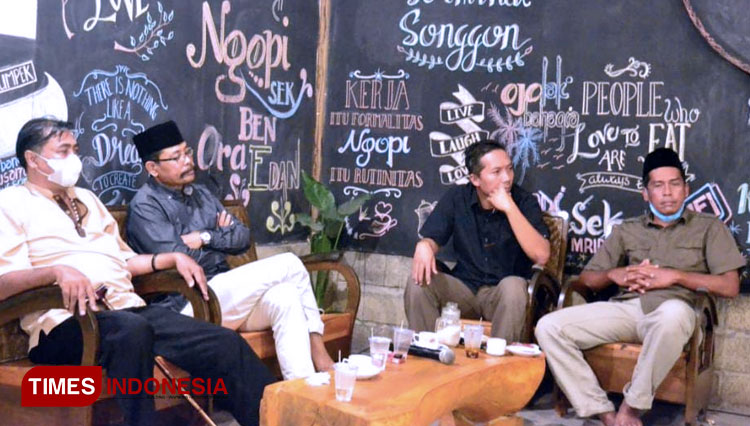 NGopi Asik Banyuwangi b