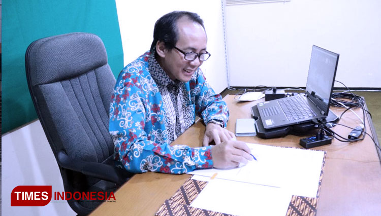 Rektor Unipma Madiun, Prof. Parji saat MoU Signing Ceremony terkait pelaksanaan konferensi internasional ICETECH. (Foto: Humas Unipma for TIMES Indonesia)