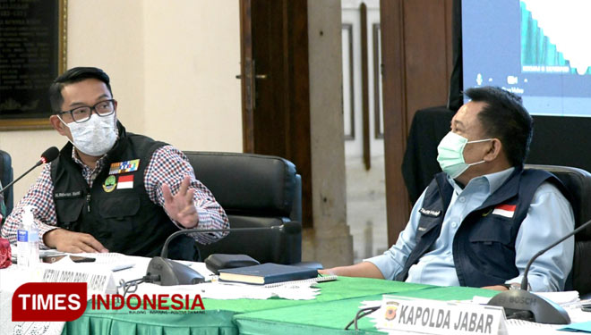 Gubernur Jabar Ridwan Kamil usai Rapat Komite Kebijakan Penanganan Covid-19, di Makodam III/Siliwangi, Kota Bandung, Jumat (7/5/21). (FOTO: Adpim Jabar for TIMES Indonesia)