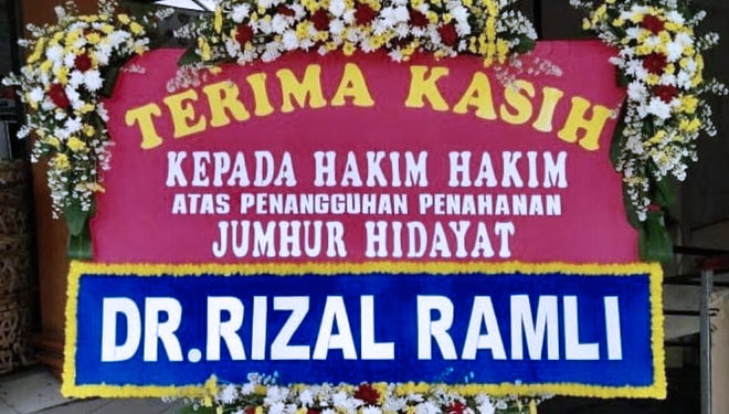 Karangan bunga dari Dr Rizal Ramli atas penangguhan penahanan Jumhur Hidayat, Sabtu (7/5/2021).(Dok.Instagram Rizal Ramli) 