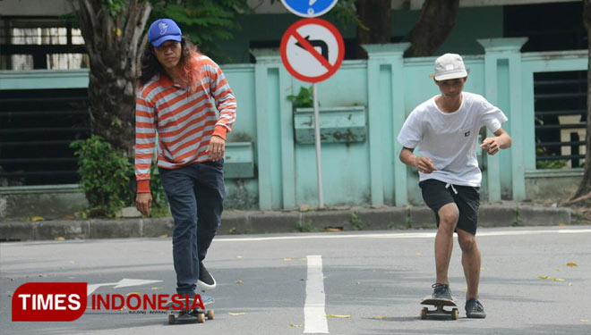Skateboard-2.jpg