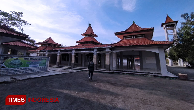 Masjid-Kuno-Bondan-Indramayu-2.jpg