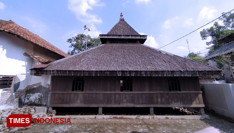 Masjid Kuno Bondan Indramayu. (FOTO: Muhamad Jupri/TIMES Indonesia)