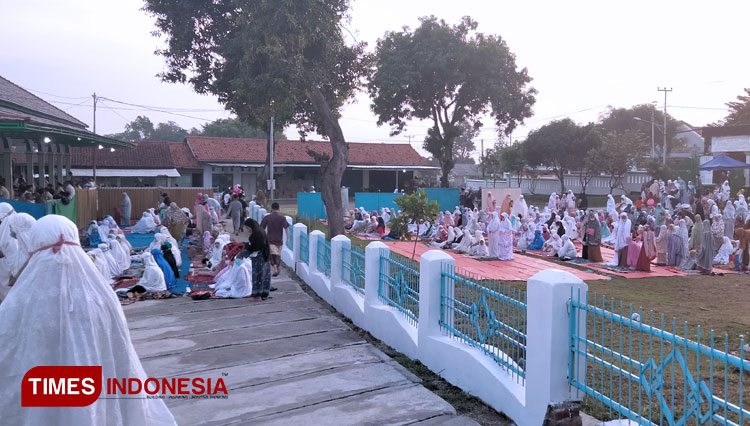 Pelaksanaan Shalat Idul Fitri Di Cirebon Tak Sepadat Biasanya Times Indonesia