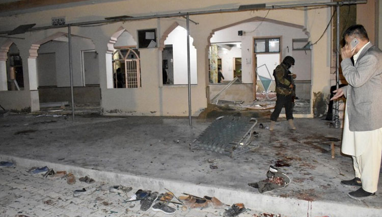 Ilustrasi - Bom meledak di sebuah masjid di Kabul saat sedang berlangsung sholat Jumat. (Foto: AP Photo/Arshad Butt)