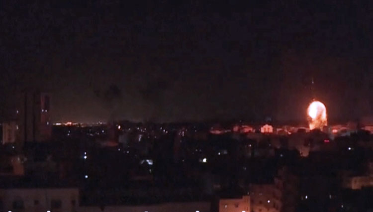 Gaza-dibombardir-Israel.jpg