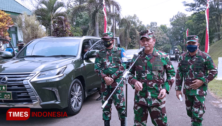 Wakasad Letjend TNI Bakti Agus Fadjari ketika memberikan keterangan terkait Latihan Satgas BKO. (Foto: Binar Gumilang/TIMES Indonesia)