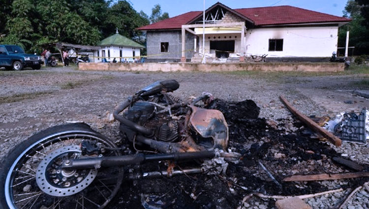 Polsek Candipuro Lampung Dibakar, Polri: Anggota, Tahanan dan Senpi Aman
