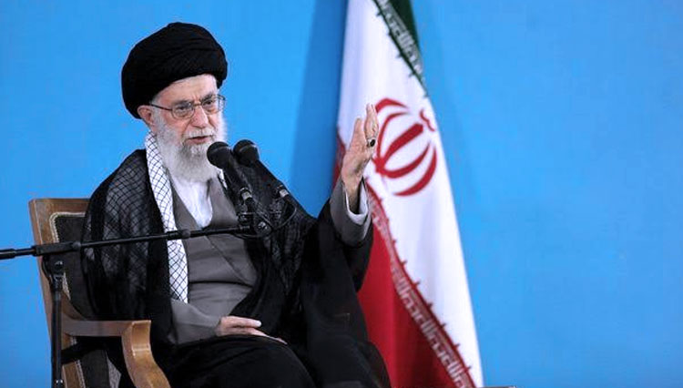 Pimpinan tertinggi Syiah di Iran, Ayatullah Khomeini. (FOTO: Reuters/leader.ir)