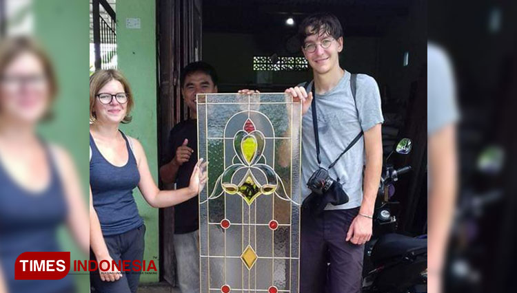 Kaca patri atau stained glass produksi Amell Glass. (Foto-foto: Amell Glass for TIMES Indonesia)