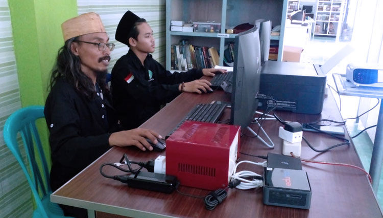 Foto : Perpustakaan Digital di Pondok Pesantren persembahan Pertamina dan Balai Pustaka.(Dok.Pertamina)
