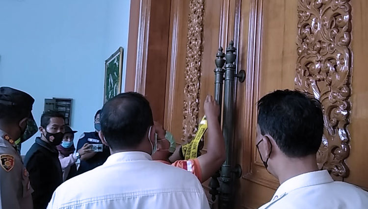 Pembubaran Wisuda di salah satu hotel di Kota Mojokerto, Rabu (19/5/2021) lalu. (Foto: Dok TIMES Indonesia)