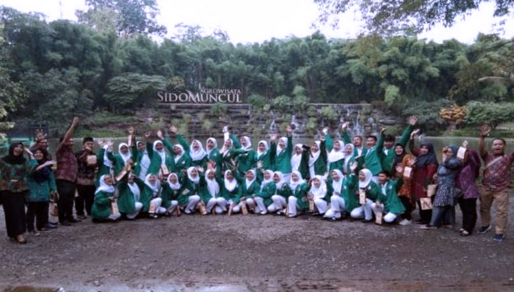 SMK Kesehatan Terpadu di sidomuncul